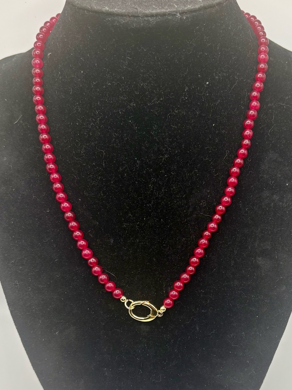 NEW Garnet Red Beaded Necklace Gold Charm Holder Pendant Clasp 16”